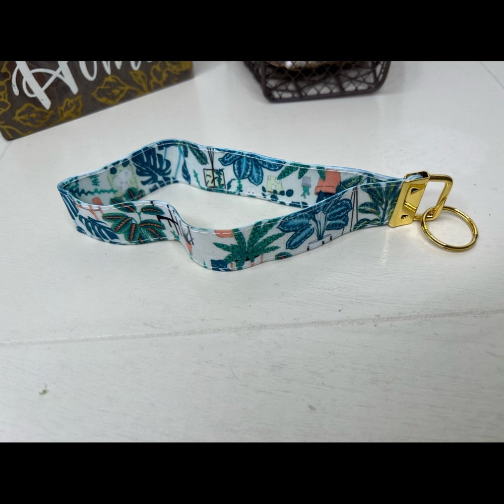 Brand New-Tropical Keychain
